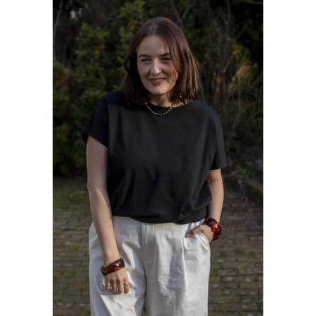 Chalk Wei Plain Black Top - Black