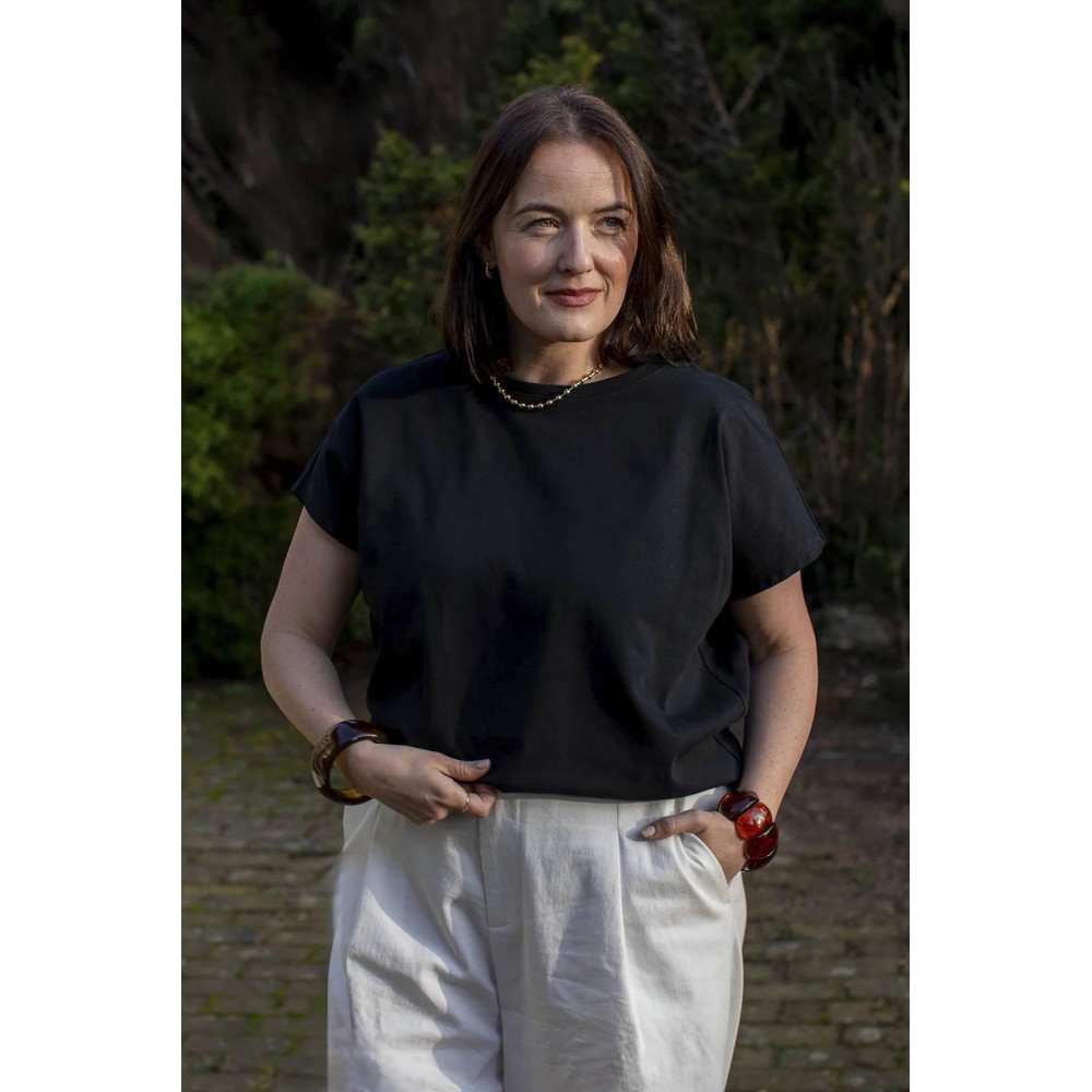 Chalk Wei Plain Black Top Black 