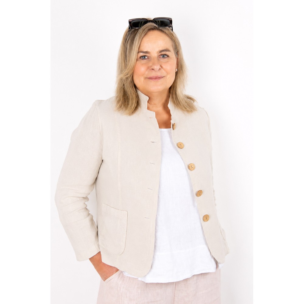 Amazing Woman Katia Natural Front Pocket Short Linen Jacket in Natural