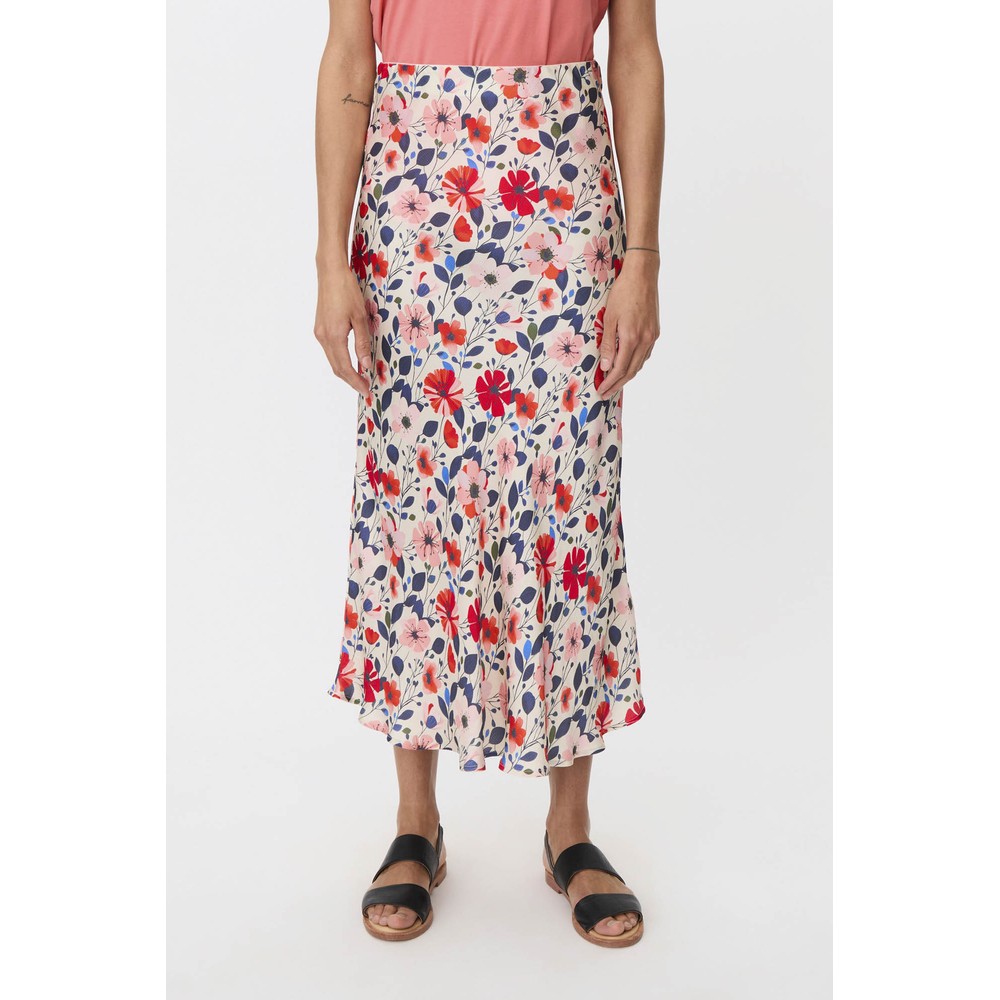 Masai Clothing Solviera Print Satin Skirt Poinsettia