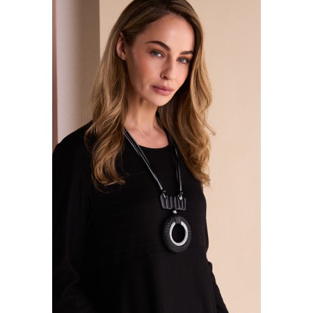 Naya Naya Circle Bar Trim Necklace - Black