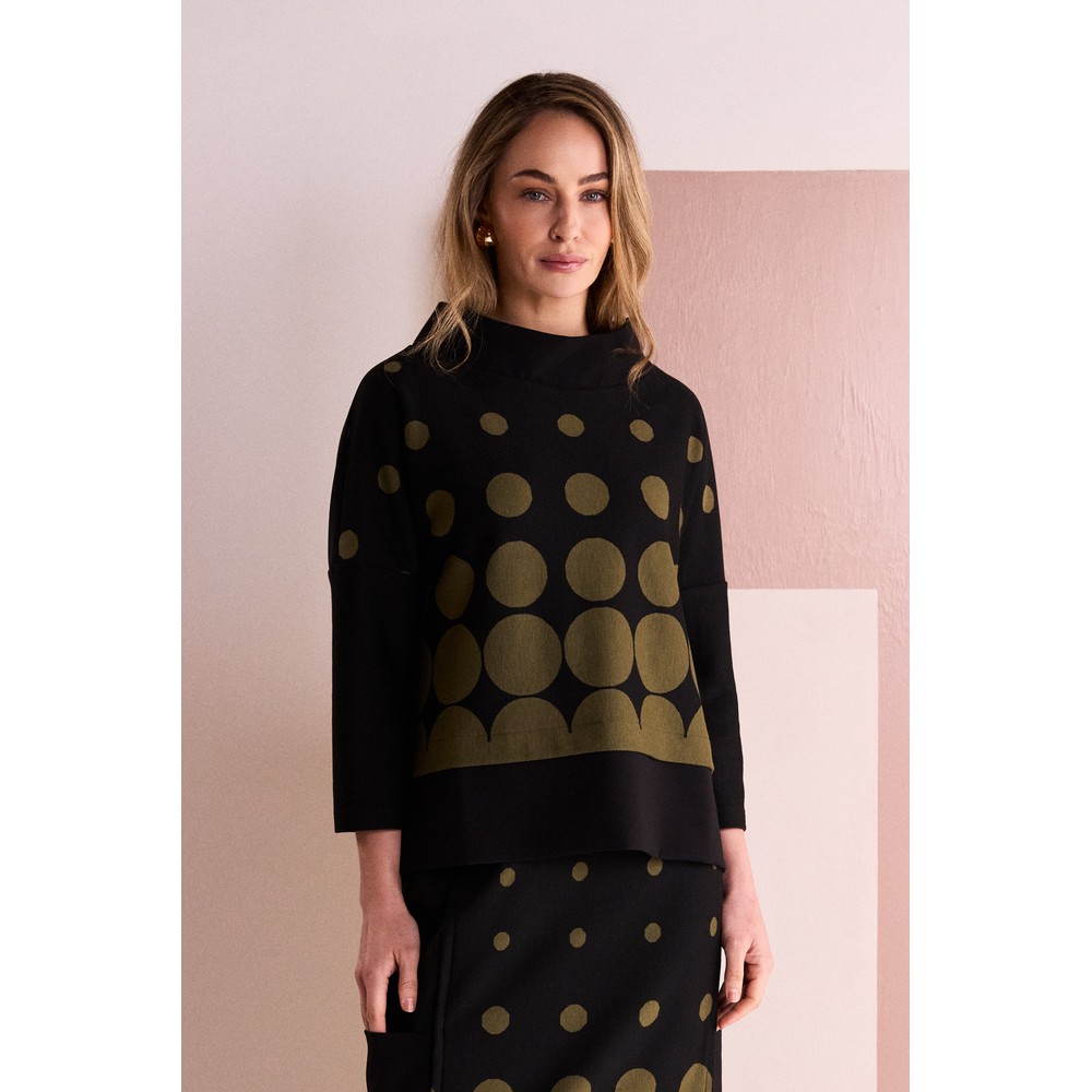 Naya Naya Avocado Spot Border Print Top Black / Avocado