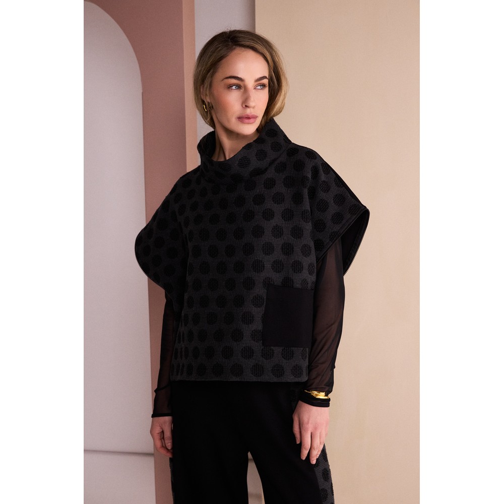 Naya Naya Spot Jacquard Top Black / Grey