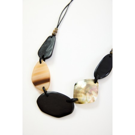 Naya Naya Shell Trim Stripe Necklace - Beige
