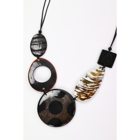 Naya Naya Etched Spot Stone Necklace - Beige
