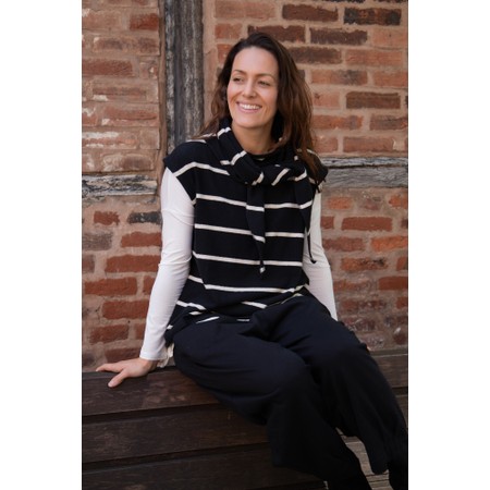 Mama B Elva Nero & Lieveto Stripe Fleece Popover - Black