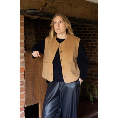 Chalk Demi Camel Gilet - Brown