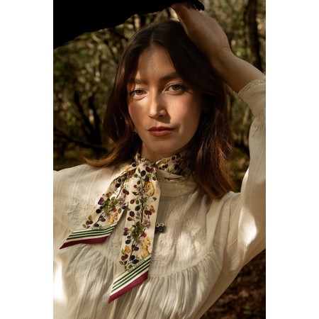 Bill Skinner Blackberry And Mouse Twilly Ivory Silk Scarf - Off-White
