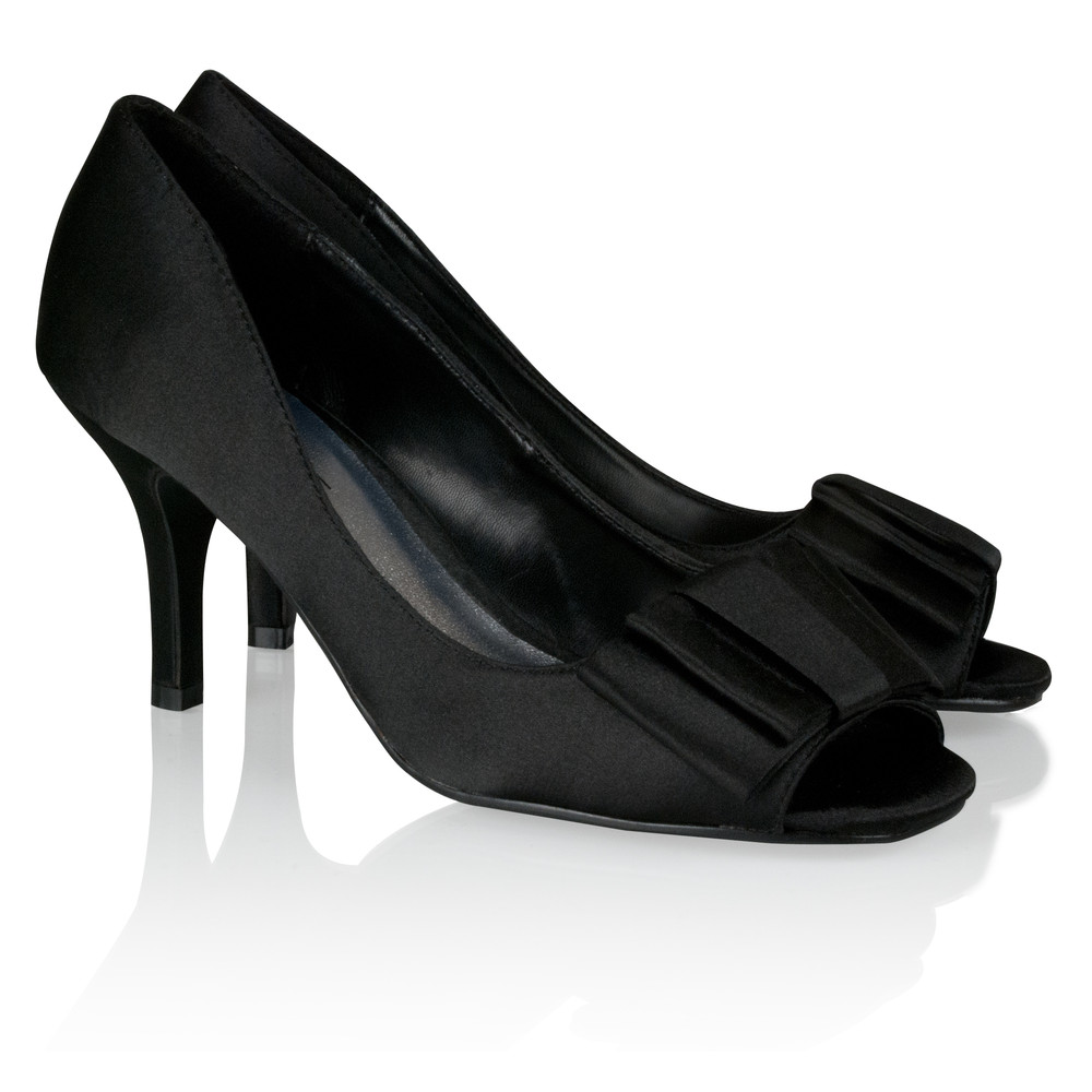 Avance Satin Bow Shoe in Black