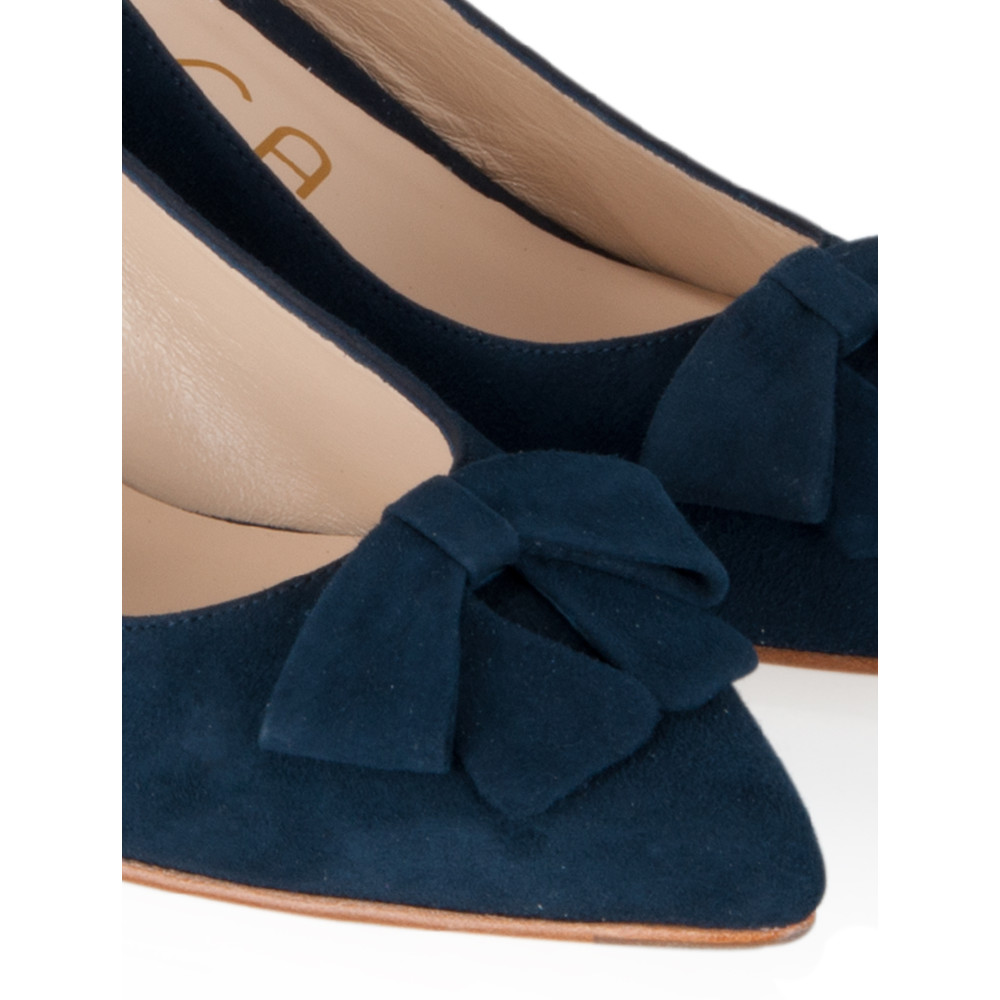 Unisa Shoes Kid Suede Kitten Heel Slingback Shoe in Navy