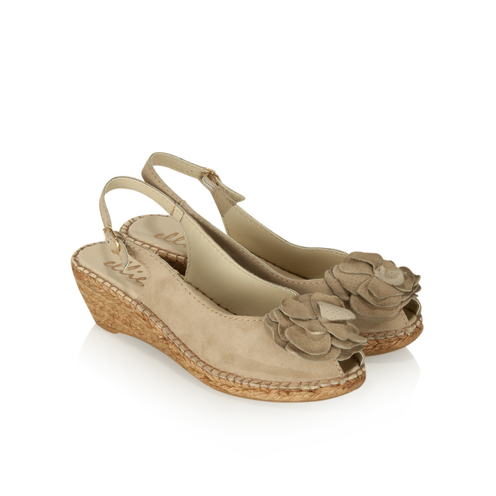 Ellie D Suede Wedge Shoe in Taupe
